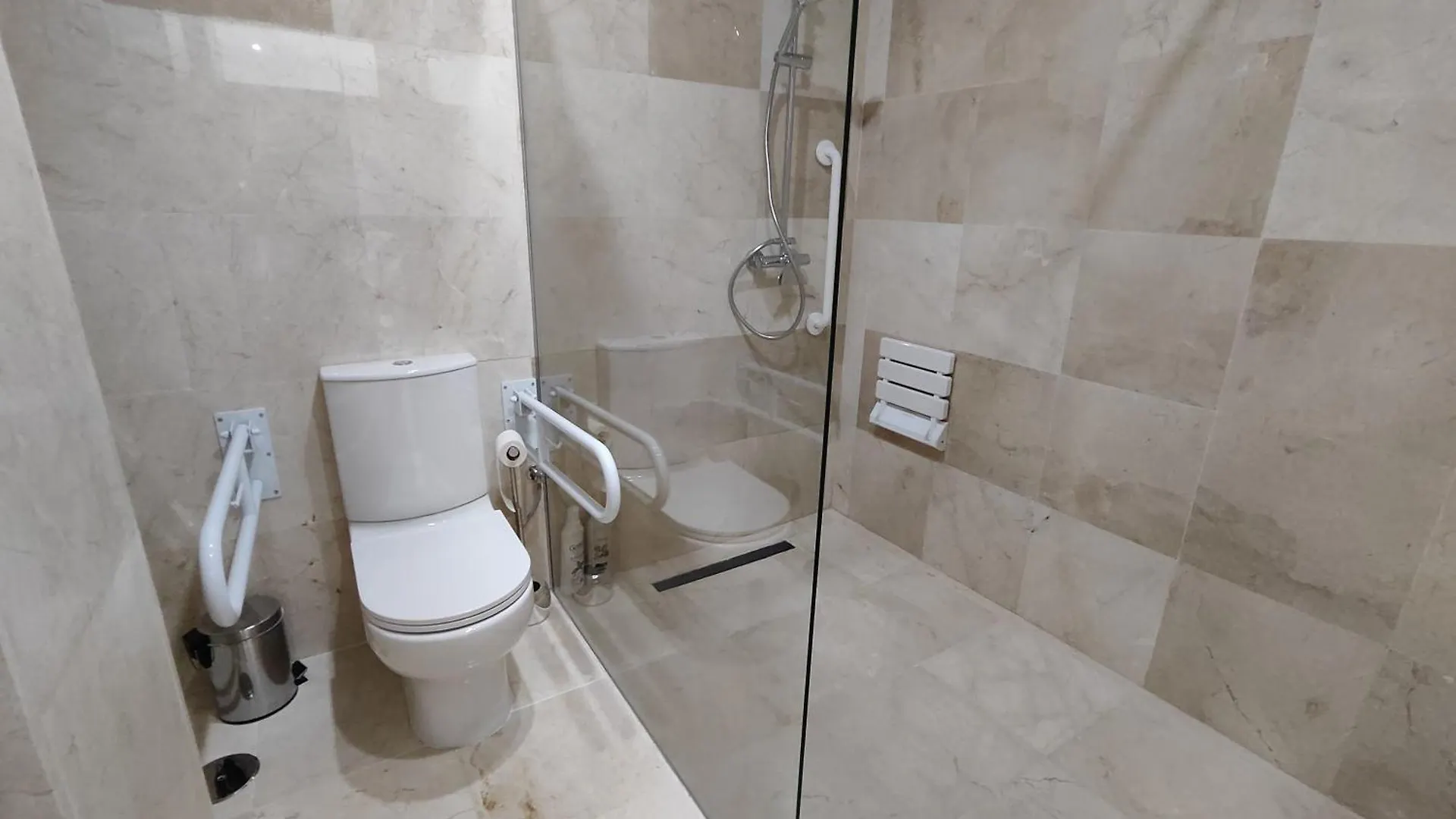 Apartamentos Luxury Playa Victoria Cádiz